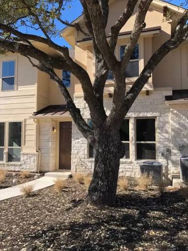 Main picture of Lakeline Center