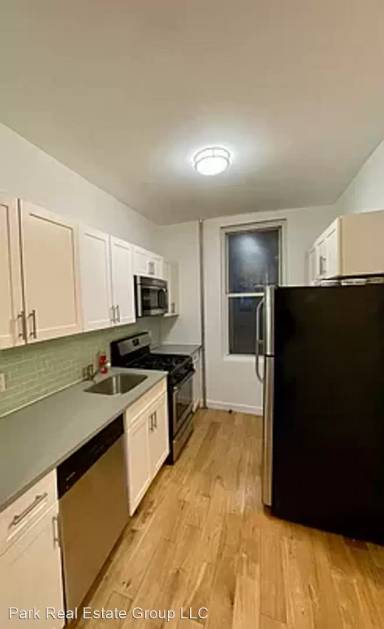Main picture of 7214 69th Pl