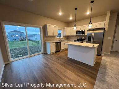 Main picture of 3843 33rd St S