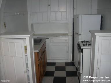 Main picture of 426-36 W Surf St Apartments