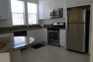 Main picture of 1883 Aquamarine Ct