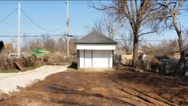 Main picture of 123 SE 25th St