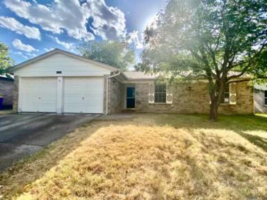 Main picture of 7309 Meadowbrook Dr