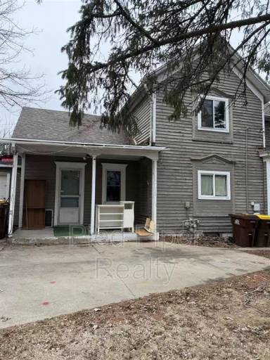 Main picture of 416 S Van Buren Ave