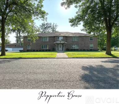 Main picture of 220 Peppertree Dr