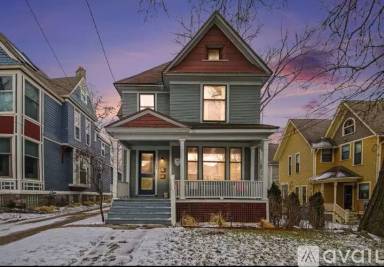 Main picture of 256 Union Ave SE