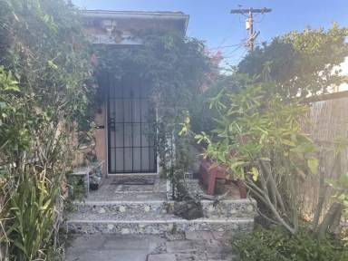 Main picture of 8547 Airdrome St