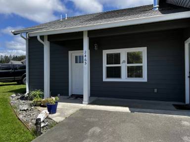 Main picture of 2465 Blackbird Ave