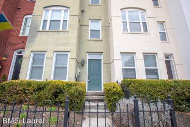 Main picture of 1221 V St NW