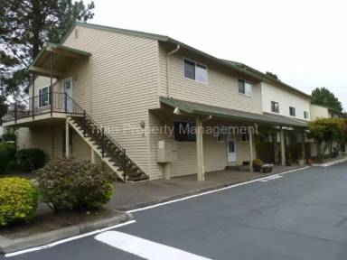 Main picture of 411 N Hayden Bay Dr