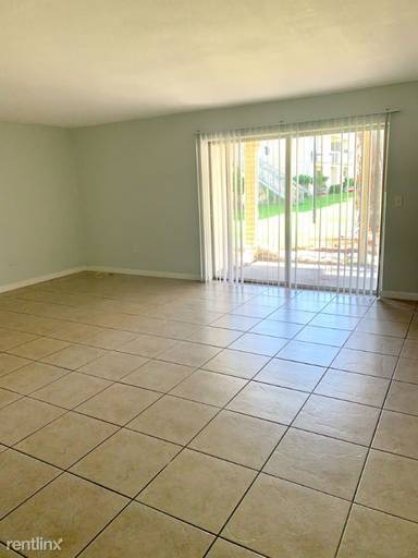 Main picture of 7909 Palmera Pointe Cir