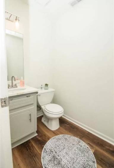 Main picture of 3100 Duvall Pl NW