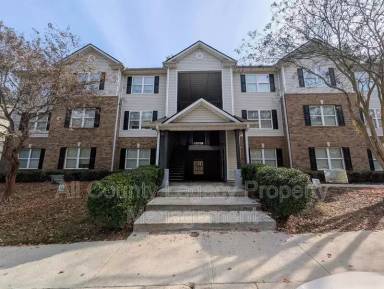 Main picture of 5104 Fairington Village Dr