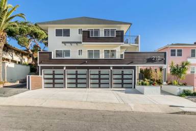 Main picture of 212 Palos Verdes Blvd