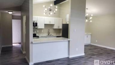 Main picture of 4900 74th Pl NE