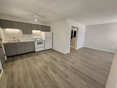 Main picture of 5020 Church St