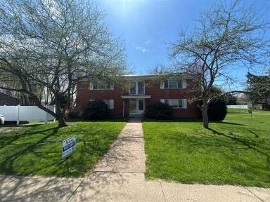 Main picture of 632 W Poplar St