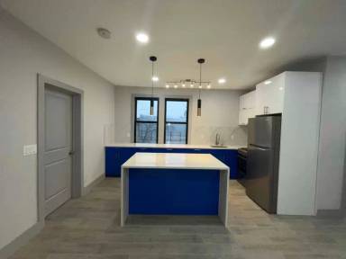 Main picture of 281 Cator Ave
