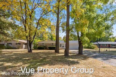 Main picture of 10205 N College Ave