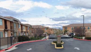 Main picture of 16425 Arrow Blvd
