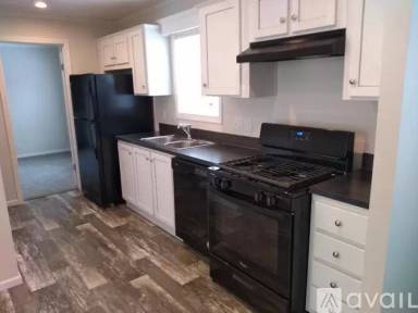Main picture of 8726 Basswood Ave