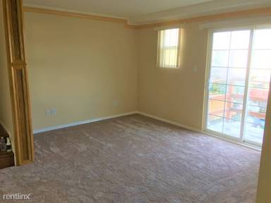 Main picture of 18 Byron Ct