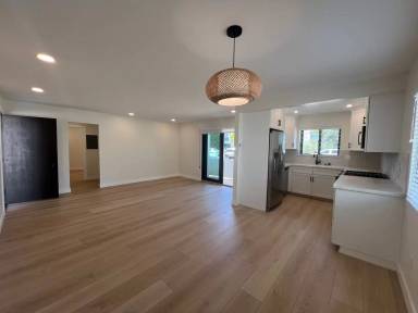 Main picture of 5430 Driftwood St