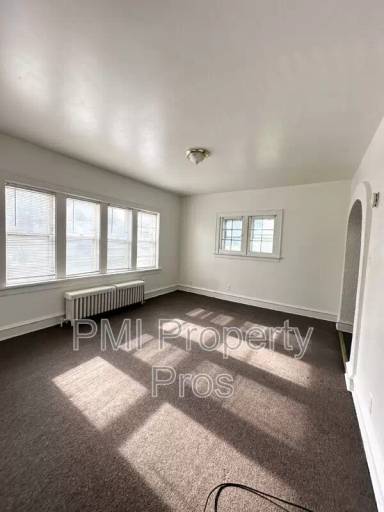 Main picture of 3765 N 13th St