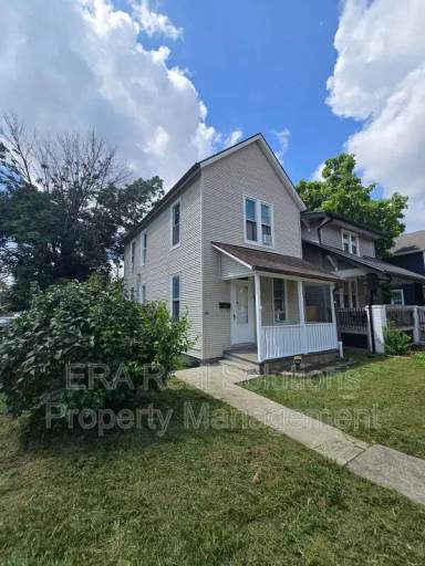 Main picture of 611 Stanley Ave