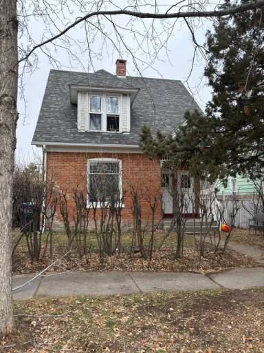 Main picture of 421 W Lamme St
