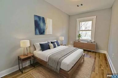 Main picture of 116 Maple Ave