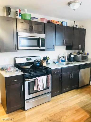 Main picture of 167 Thorndike St