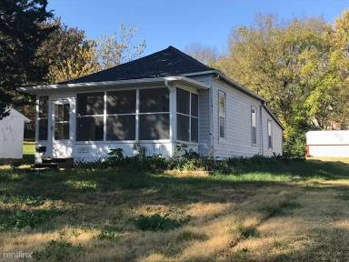 Main picture of 106 S Northern Blvd