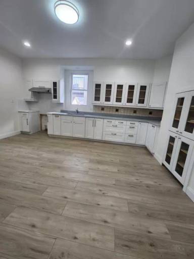 Main picture of 908 150th St