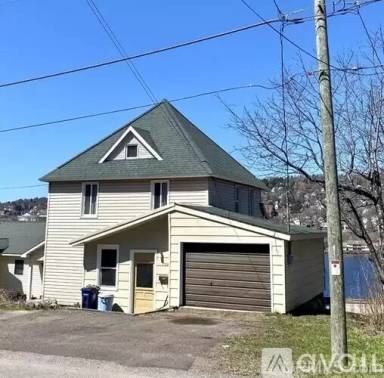 Main picture of 708 W South Ave