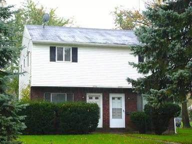Main picture of 2900 Creehore