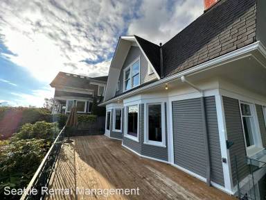 Main picture of 3807 E Jefferson St
