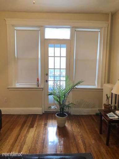 Main picture of 325 Summit Ave