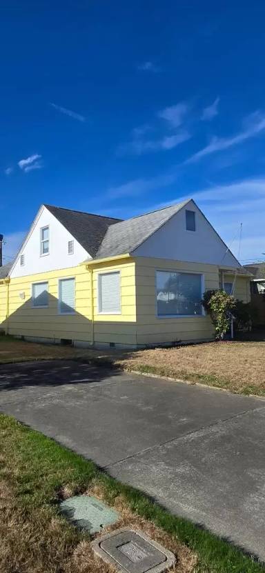 Main picture of 714 Georgiana St