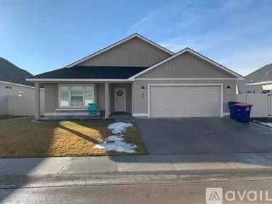 Main picture of 2956 Lisa Ct