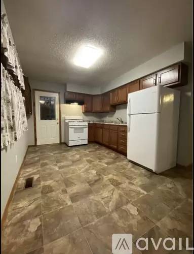Main picture of 2053 Henley Rd