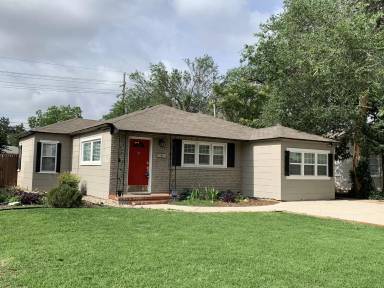 Main picture of 2703 30th St