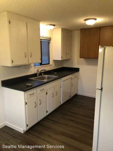 Main picture of 2626 NW 59th St