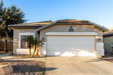 Main picture of 4013 S Summer Ct