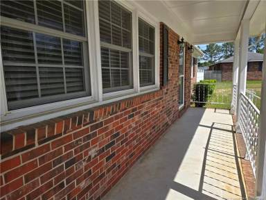 Main picture of 5410 Laramie Ct
