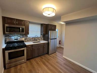 Main picture of 136 Miranda Ct
