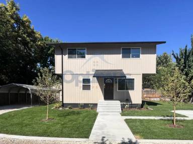 Main picture of 805 S Owyhee St