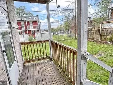 Main picture of 627 Oxford St