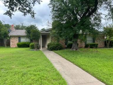 Main picture of 732 Ivy Ann Dr