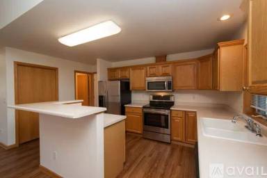 Main picture of 10 Redtail Ct